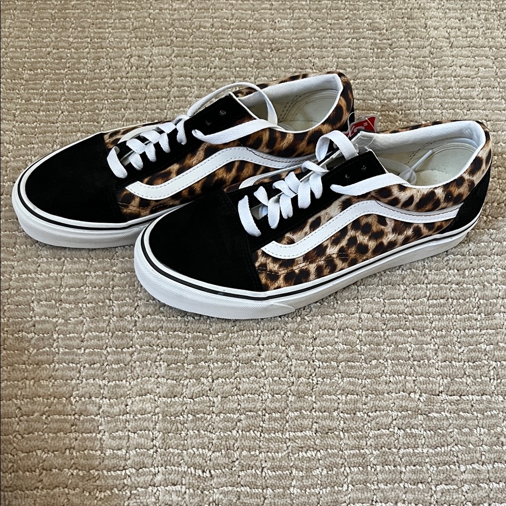 Vans Women's Sneakers with Leopard and Black Design